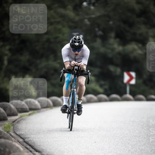 21.06.2026 - 29. Vierlanden-Triathlon H.Heesch http://msf.ph/oto/9907160 21.06.2026 09:21:47 Radfahren 12, 174, 210 meine-sportfotos.de