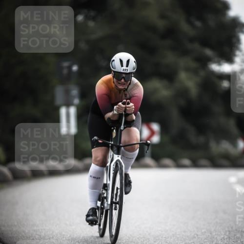 21.06.2026 - 29. Vierlanden-Triathlon H.Heesch http://msf.ph/oto/9907294 21.06.2026 09:22:07 Radfahren 147, 223 meine-sportfotos.de