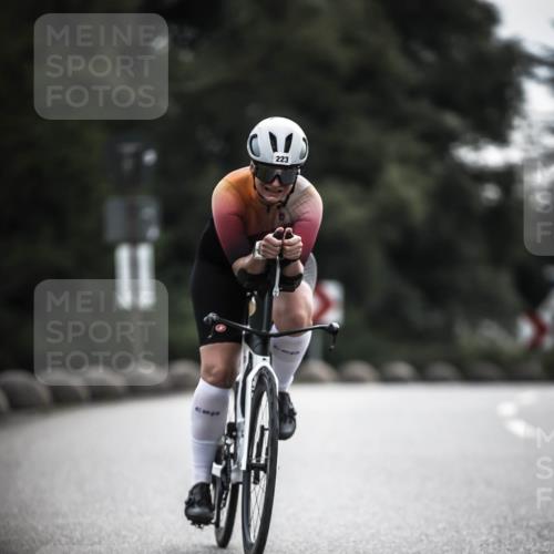 21.06.2026 - 29. Vierlanden-Triathlon H.Heesch http://msf.ph/oto/9907297 21.06.2026 09:22:07 Radfahren 147, 223 meine-sportfotos.de