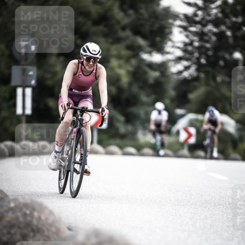 21.06.2026 - 29. Vierlanden-Triathlon H.Heesch http://msf.ph/oto/9907311 21.06.2026 10:25:36 Radfahren 41, 211, 369, 599 meine-sportfotos.de