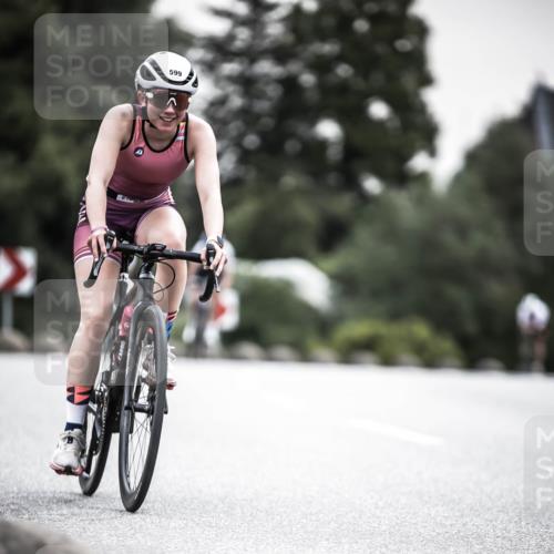 21.06.2026 - 29. Vierlanden-Triathlon H.Heesch http://msf.ph/oto/9907341 21.06.2026 10:25:37 Radfahren 6, 41, 211, 369, 599 meine-sportfotos.de