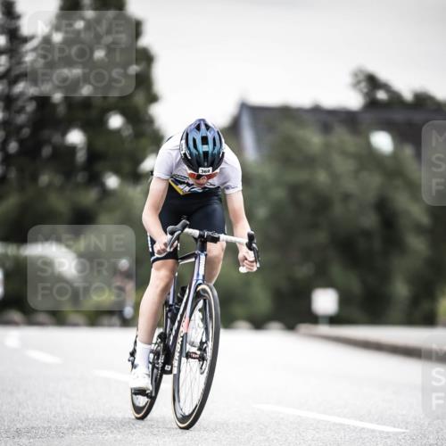 21.06.2026 - 29. Vierlanden-Triathlon H.Heesch http://msf.ph/oto/9907395 21.06.2026 10:25:40 Radfahren 6, 41, 63, 211, 369, 599 meine-sportfotos.de