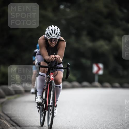 21.06.2026 - 29. Vierlanden-Triathlon H.Heesch http://msf.ph/oto/9907407 21.06.2026 09:22:20 Radfahren 118, 119, 159, 273, 274, 300 meine-sportfotos.de