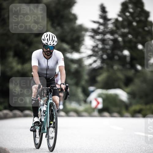 21.06.2026 - 29. Vierlanden-Triathlon H.Heesch http://msf.ph/oto/9907427 21.06.2026 10:25:43 Radfahren 6, 41, 63, 211, 369 meine-sportfotos.de