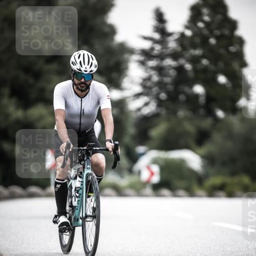 21.06.2026 - 29. Vierlanden-Triathlon H.Heesch http://msf.ph/oto/9907434 21.06.2026 10:25:43 Radfahren 6, 41, 63, 211, 369 meine-sportfotos.de