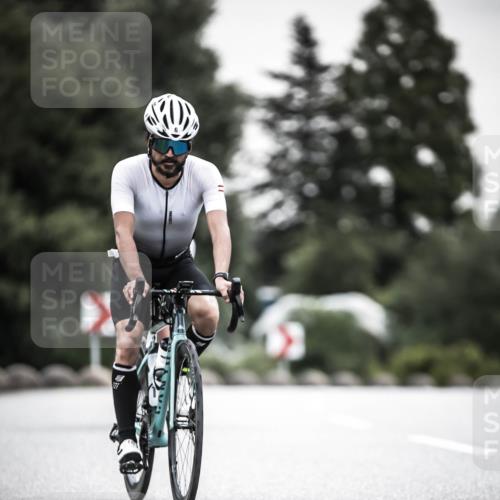 21.06.2026 - 29. Vierlanden-Triathlon H.Heesch http://msf.ph/oto/9907436 21.06.2026 10:25:43 Radfahren 6, 41, 63, 211, 369 meine-sportfotos.de