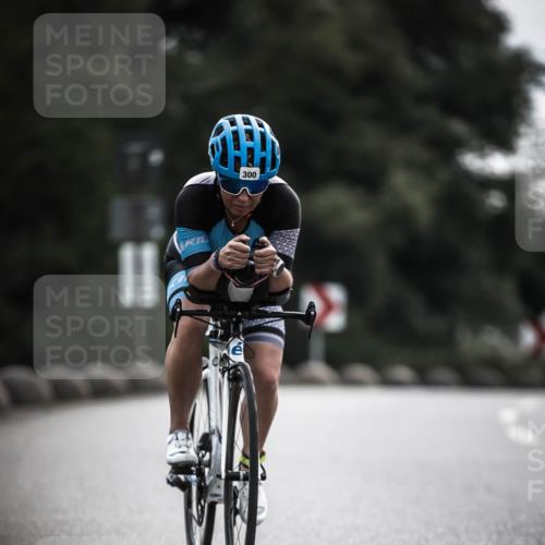 21.06.2026 - 29. Vierlanden-Triathlon H.Heesch http://msf.ph/oto/9907438 21.06.2026 09:22:22 Radfahren 119, 159, 273, 274, 300 meine-sportfotos.de