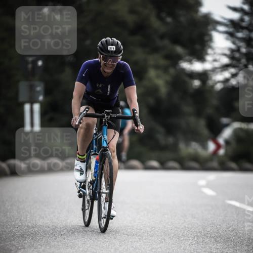 21.06.2026 - 29. Vierlanden-Triathlon H.Heesch http://msf.ph/oto/9907491 21.06.2026 09:22:46 Radfahren 29, 271, 292 meine-sportfotos.de