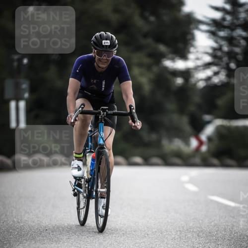 21.06.2026 - 29. Vierlanden-Triathlon H.Heesch http://msf.ph/oto/9907497 21.06.2026 09:22:46 Radfahren 29, 271, 292 meine-sportfotos.de
