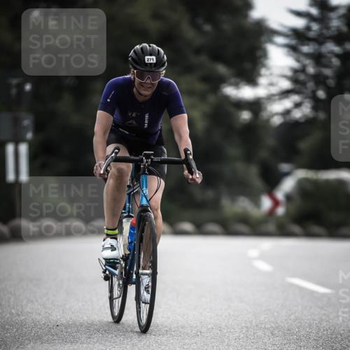 21.06.2026 - 29. Vierlanden-Triathlon H.Heesch http://msf.ph/oto/9907500 21.06.2026 09:22:46 Radfahren 29, 271, 292 meine-sportfotos.de