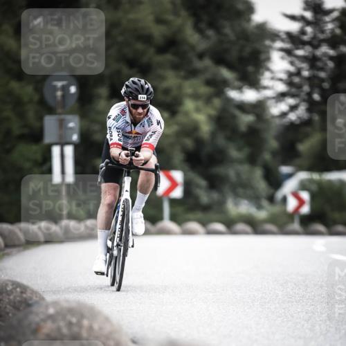 21.06.2026 - 29. Vierlanden-Triathlon H.Heesch http://msf.ph/oto/9907538 21.06.2026 10:25:52 Radfahren 114, 380, 382 meine-sportfotos.de