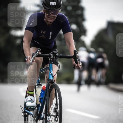 21.06.2026 - 29. Vierlanden-Triathlon H.Heesch http://msf.ph/oto/9907540 21.06.2026 09:22:46 Radfahren 29, 271, 292 meine-sportfotos.de