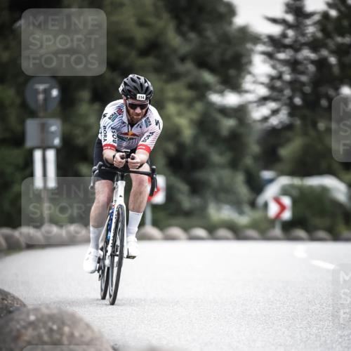 21.06.2026 - 29. Vierlanden-Triathlon H.Heesch http://msf.ph/oto/9907547 21.06.2026 10:25:52 Radfahren 114, 380, 382 meine-sportfotos.de