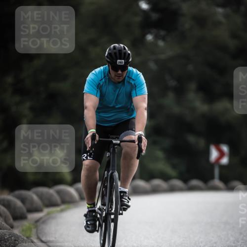 21.06.2026 - 29. Vierlanden-Triathlon H.Heesch http://msf.ph/oto/9907560 21.06.2026 09:22:51 Radfahren 29, 148, 292 meine-sportfotos.de