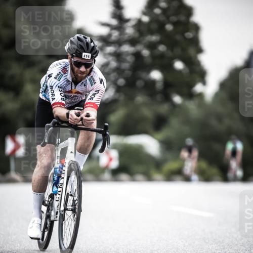 21.06.2026 - 29. Vierlanden-Triathlon H.Heesch http://msf.ph/oto/9907582 21.06.2026 10:25:53 Radfahren 114, 380, 382 meine-sportfotos.de