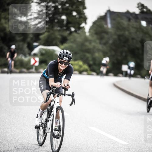 21.06.2026 - 29. Vierlanden-Triathlon H.Heesch http://msf.ph/oto/9907624 21.06.2026 10:26:05 Radfahren 8, 136, 291, 311, 383, 384, 415, 530, 536, 587, 591, 604, 613, 1355 meine-sportfotos.de