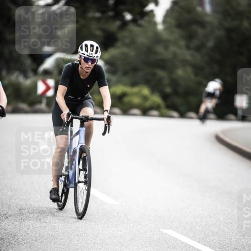 21.06.2026 - 29. Vierlanden-Triathlon H.Heesch http://msf.ph/oto/9907687 21.06.2026 10:26:09 Radfahren 136, 291, 311, 530, 591, 613, 1355 meine-sportfotos.de