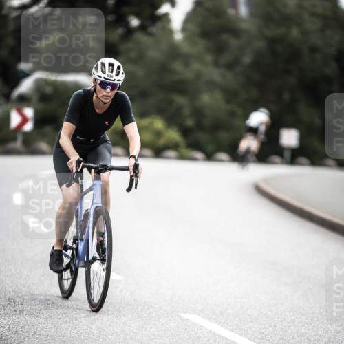 21.06.2026 - 29. Vierlanden-Triathlon H.Heesch http://msf.ph/oto/9907693 21.06.2026 10:26:09 Radfahren 136, 291, 311, 530, 591, 613, 1355 meine-sportfotos.de