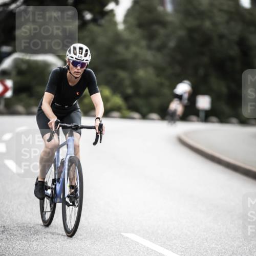 21.06.2026 - 29. Vierlanden-Triathlon H.Heesch http://msf.ph/oto/9907696 21.06.2026 10:26:09 Radfahren 136, 291, 311, 530, 591, 613, 1355 meine-sportfotos.de
