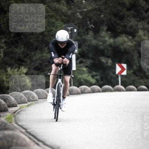 21.06.2026 - 29. Vierlanden-Triathlon H.Heesch http://msf.ph/oto/9907719 21.06.2026 09:23:10 Radfahren 14, 165 meine-sportfotos.de