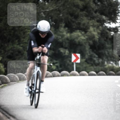 21.06.2026 - 29. Vierlanden-Triathlon H.Heesch http://msf.ph/oto/9907740 21.06.2026 09:23:10 Radfahren 14, 165 meine-sportfotos.de