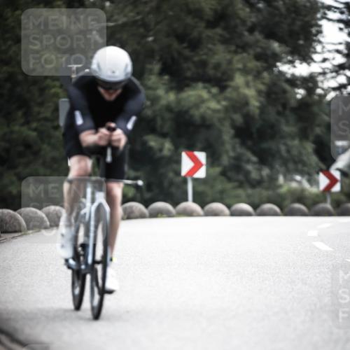 21.06.2026 - 29. Vierlanden-Triathlon H.Heesch http://msf.ph/oto/9907744 21.06.2026 09:23:10 Radfahren 14, 165 meine-sportfotos.de