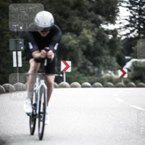 21.06.2026 - 29. Vierlanden-Triathlon H.Heesch http://msf.ph/oto/9907758 21.06.2026 09:23:10 Radfahren 14, 165 meine-sportfotos.de
