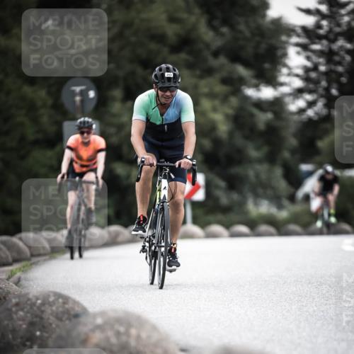 21.06.2026 - 29. Vierlanden-Triathlon H.Heesch http://msf.ph/oto/9907839 21.06.2026 10:26:31 Radfahren 46, 118, 119, 155, 166, 278, 328, 353, 374, 488 meine-sportfotos.de