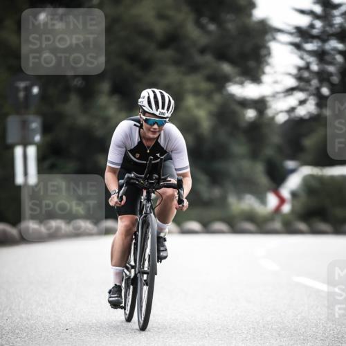 21.06.2026 - 29. Vierlanden-Triathlon H.Heesch http://msf.ph/oto/9907857 21.06.2026 09:23:26 Radfahren 265, 280 meine-sportfotos.de