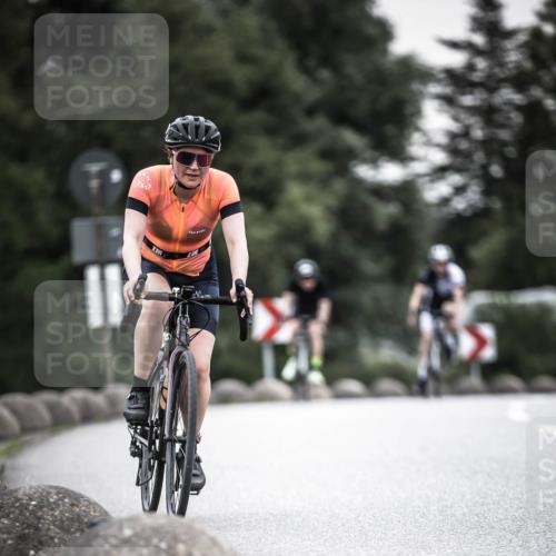 21.06.2026 - 29. Vierlanden-Triathlon H.Heesch http://msf.ph/oto/9907891 21.06.2026 10:26:33 Radfahren 46, 118, 119, 141, 155, 278, 328, 353, 374, 488 meine-sportfotos.de