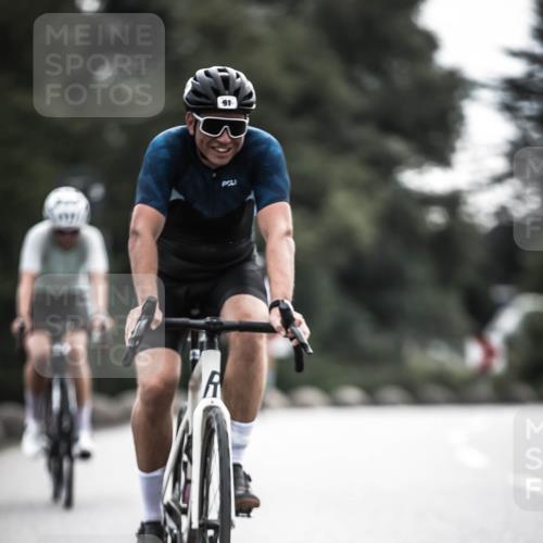 21.06.2026 - 29. Vierlanden-Triathlon H.Heesch http://msf.ph/oto/9907955 21.06.2026 09:23:42 Radfahren 91, 131, 166, 220, 252, 264, 266 meine-sportfotos.de