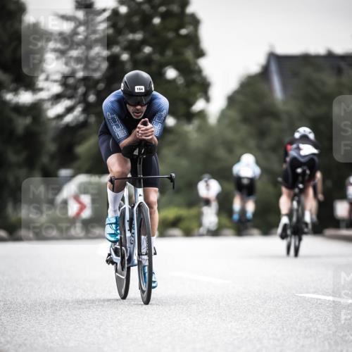 21.06.2026 - 29. Vierlanden-Triathlon H.Heesch http://msf.ph/oto/9908015 21.06.2026 10:26:50 Radfahren 112, 164, 184 meine-sportfotos.de