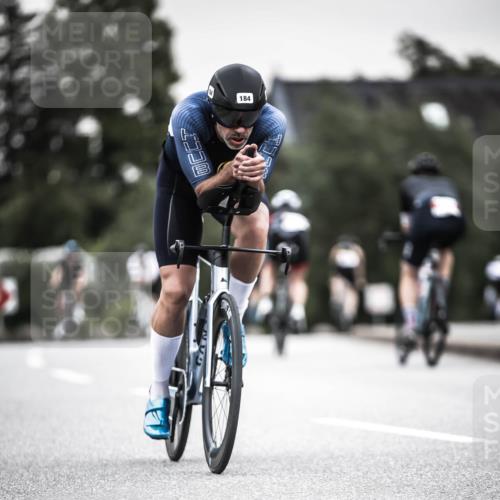 21.06.2026 - 29. Vierlanden-Triathlon H.Heesch http://msf.ph/oto/9908036 21.06.2026 10:26:51 Radfahren 112, 164, 184, 388 meine-sportfotos.de