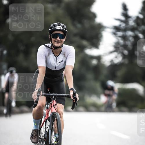21.06.2026 - 29. Vierlanden-Triathlon H.Heesch http://msf.ph/oto/9908040 21.06.2026 09:23:46 Radfahren 131, 155, 166, 252, 264, 266, 301 meine-sportfotos.de