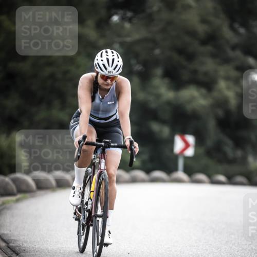 21.06.2026 - 29. Vierlanden-Triathlon H.Heesch http://msf.ph/oto/9908122 21.06.2026 09:23:52 Radfahren 155, 166, 175, 264, 301 meine-sportfotos.de
