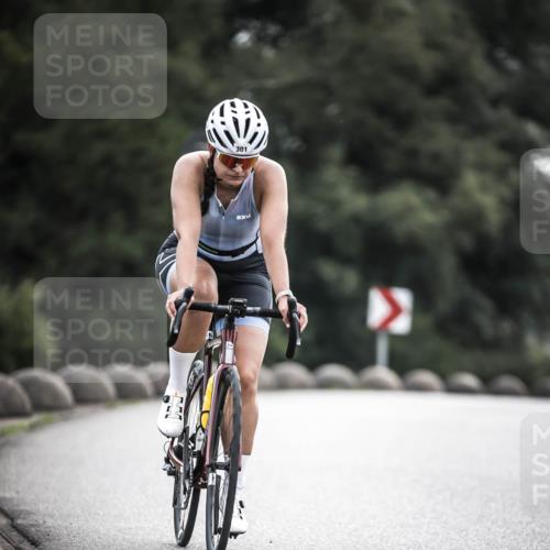 21.06.2026 - 29. Vierlanden-Triathlon H.Heesch http://msf.ph/oto/9908125 21.06.2026 09:23:52 Radfahren 155, 166, 175, 264, 301 meine-sportfotos.de