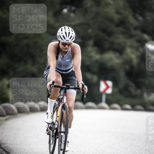 21.06.2026 - 29. Vierlanden-Triathlon H.Heesch http://msf.ph/oto/9908128 21.06.2026 09:23:52 Radfahren 155, 166, 175, 264, 301 meine-sportfotos.de