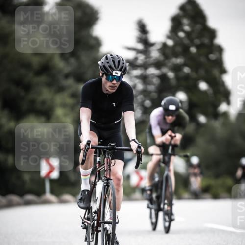 21.06.2026 - 29. Vierlanden-Triathlon H.Heesch http://msf.ph/oto/9908146 21.06.2026 10:27:04 Radfahren 43, 45, 64, 108, 128, 517, 600, 624 meine-sportfotos.de