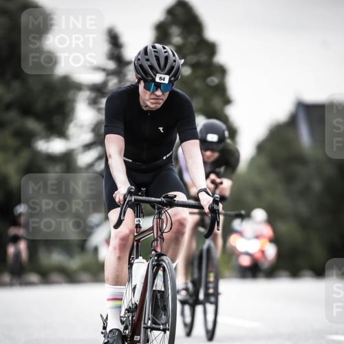 21.06.2026 - 29. Vierlanden-Triathlon H.Heesch http://msf.ph/oto/9908164 21.06.2026 10:27:04 Radfahren 43, 45, 64, 108, 128, 517, 600, 624 meine-sportfotos.de