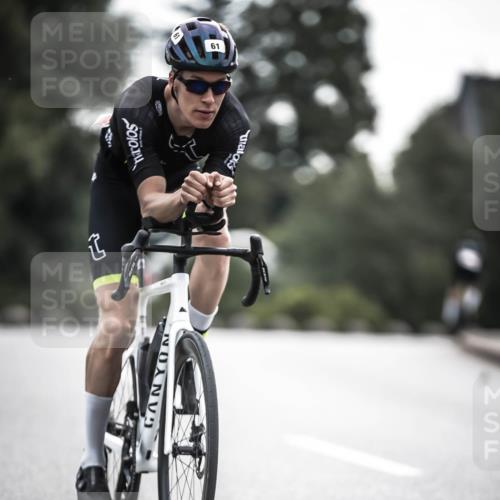 21.06.2026 - 29. Vierlanden-Triathlon H.Heesch http://msf.ph/oto/9908321 21.06.2026 09:24:55 Radfahren 39, 44, 61, 199 meine-sportfotos.de