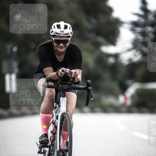 21.06.2026 - 29. Vierlanden-Triathlon H.Heesch http://msf.ph/oto/9908387 21.06.2026 09:25:09 Radfahren 25, 68, 255 meine-sportfotos.de