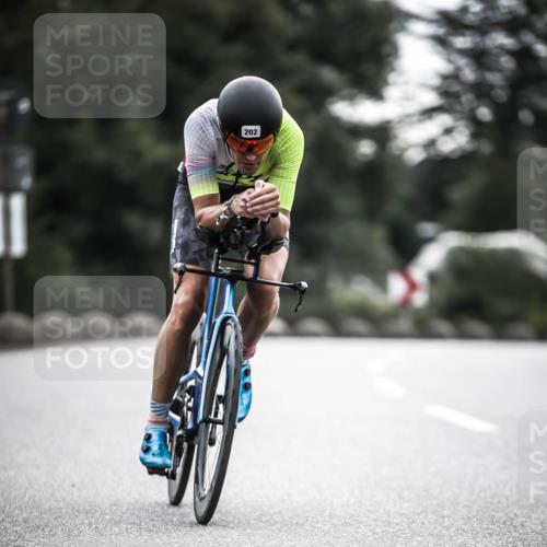 21.06.2026 - 29. Vierlanden-Triathlon H.Heesch http://msf.ph/oto/9908439 21.06.2026 09:25:20 Radfahren 40, 202 meine-sportfotos.de