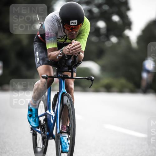 21.06.2026 - 29. Vierlanden-Triathlon H.Heesch http://msf.ph/oto/9908460 21.06.2026 09:25:20 Radfahren 40, 202 meine-sportfotos.de