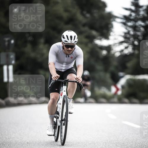 21.06.2026 - 29. Vierlanden-Triathlon H.Heesch http://msf.ph/oto/9908582 21.06.2026 09:25:56 Radfahren 72, 294 meine-sportfotos.de