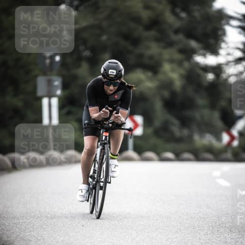 21.06.2026 - 29. Vierlanden-Triathlon H.Heesch http://msf.ph/oto/9908628 21.06.2026 09:26:00 Radfahren 294 meine-sportfotos.de