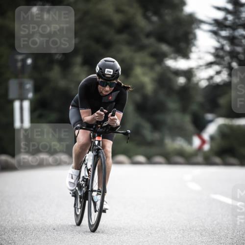 21.06.2026 - 29. Vierlanden-Triathlon H.Heesch http://msf.ph/oto/9908638 21.06.2026 09:26:00 Radfahren 294 meine-sportfotos.de