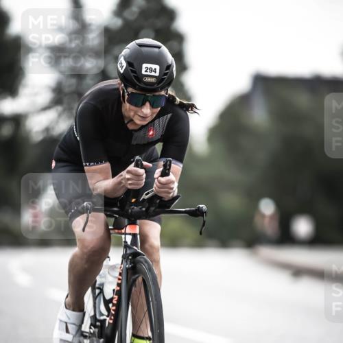 21.06.2026 - 29. Vierlanden-Triathlon H.Heesch http://msf.ph/oto/9908687 21.06.2026 09:26:01 Radfahren 260, 294 meine-sportfotos.de