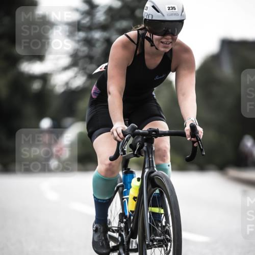 21.06.2026 - 29. Vierlanden-Triathlon H.Heesch http://msf.ph/oto/9908774 21.06.2026 09:26:11 Radfahren 51, 160, 235, 260 meine-sportfotos.de