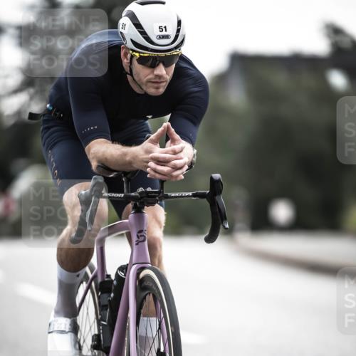 21.06.2026 - 29. Vierlanden-Triathlon H.Heesch http://msf.ph/oto/9908805 21.06.2026 09:26:16 Radfahren 51, 55, 160, 269 meine-sportfotos.de