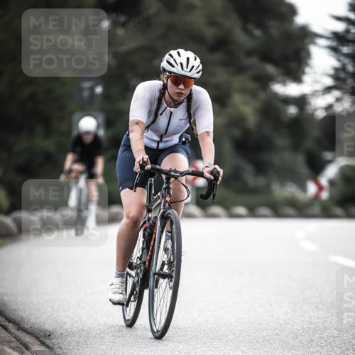 21.06.2026 - 29. Vierlanden-Triathlon H.Heesch http://msf.ph/oto/9908842 21.06.2026 09:26:21 Radfahren 55, 78, 106, 269 meine-sportfotos.de